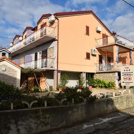 Apartments Mira Starigrad Paklenica Exterior photo