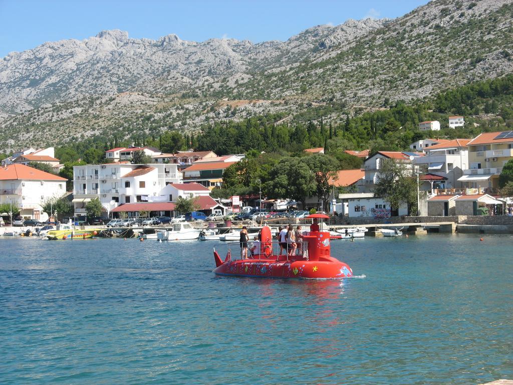 Apartments Mira Starigrad Paklenica Exterior photo