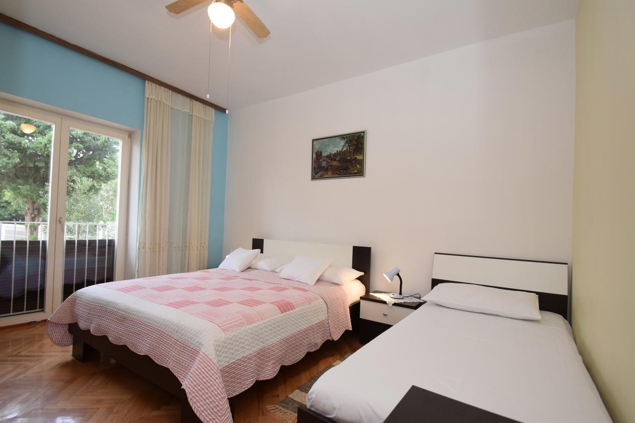 Apartments Mira Starigrad Paklenica Room photo