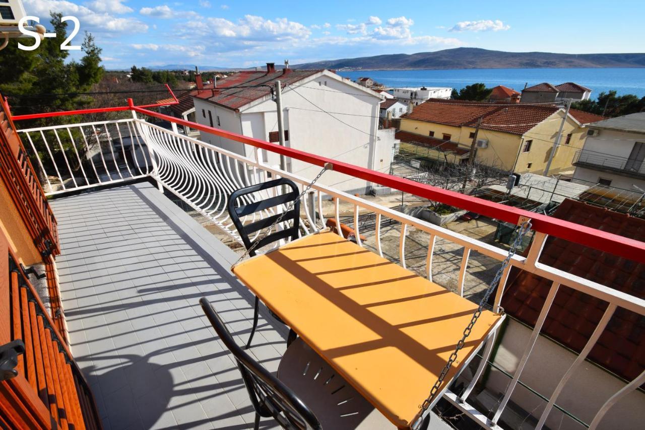 Apartments Mira Starigrad Paklenica Exterior photo